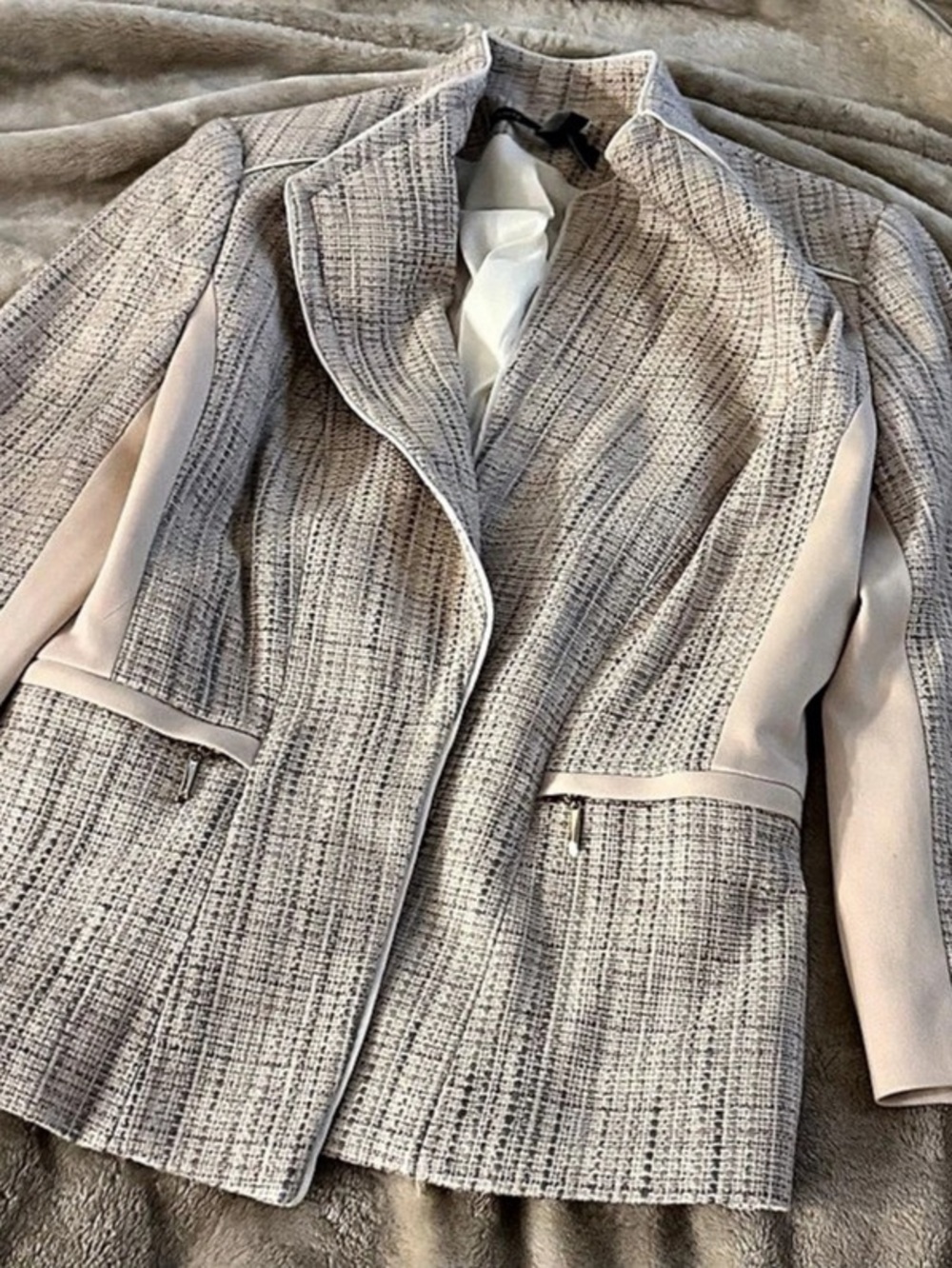 White House Black Market Textured Open Front Blazer